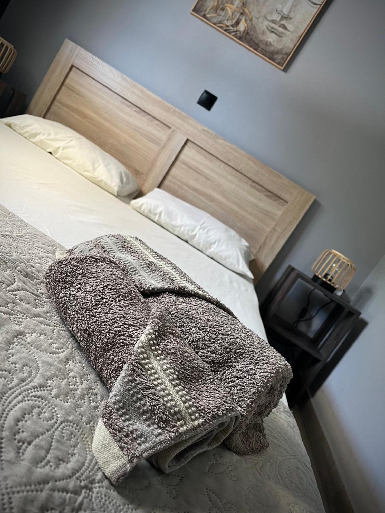 Joannas Airport Luxury Rooms Artemida  Eksteriør billede